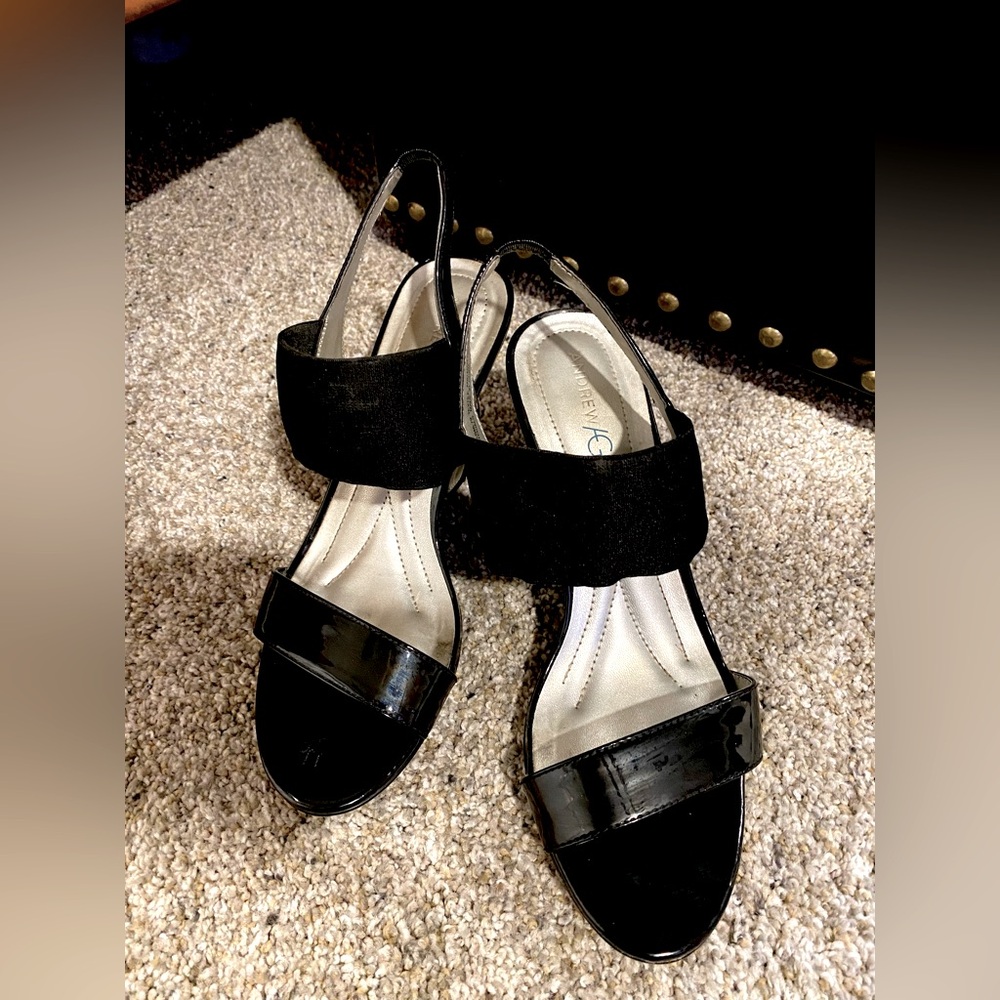 Andrew Geller, black patent leather sandals size 9 pre-owned.